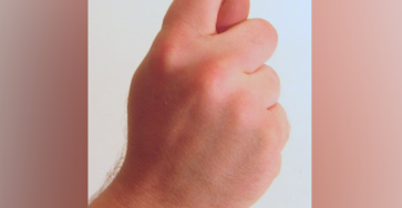 Fazer figa Jeremykemp wikimedia commons